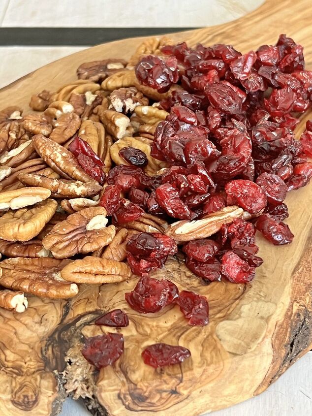cranberry pecan bagel spread recipe, Pecans and dried cranberries for a Cranberry Pecan Bagel Spread