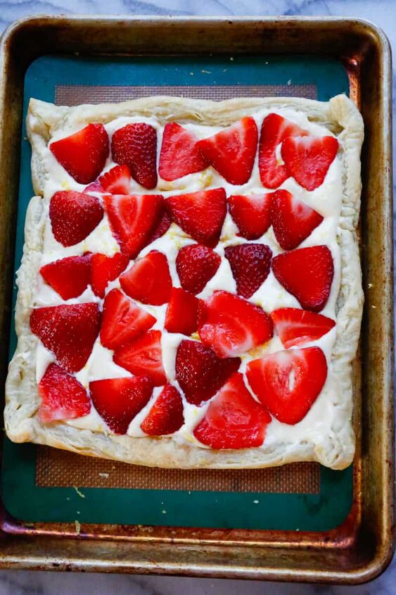 strawberry turnovers, Strawberry pastry