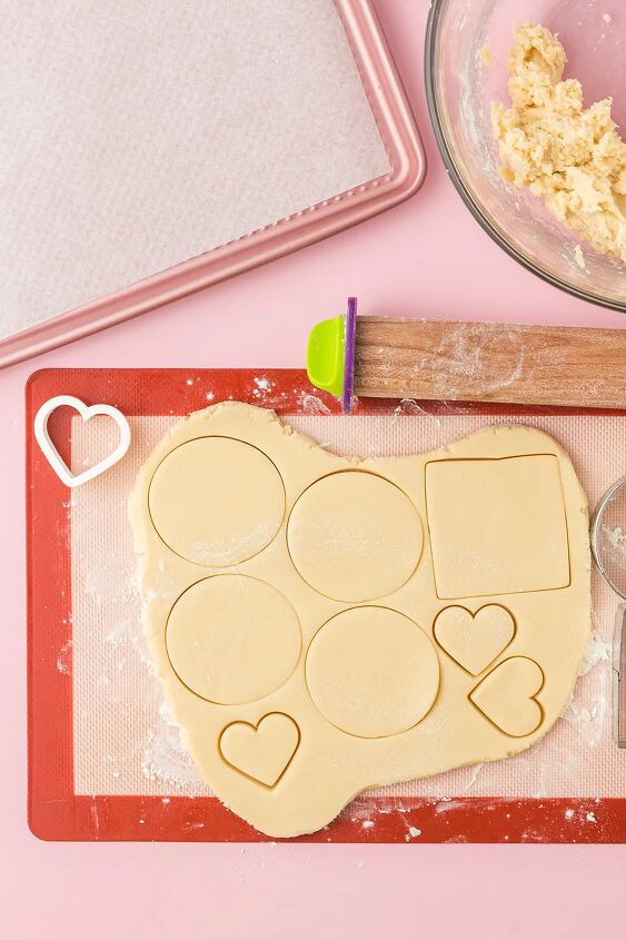udderly sweet cow valentine sugar cookies, Shaped cut in to cookie dough by a rolling pin