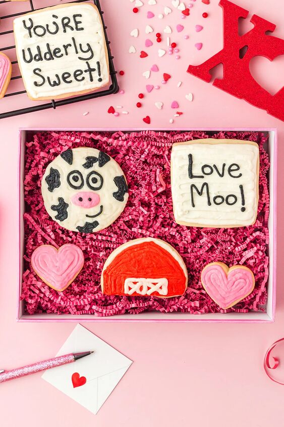 udderly sweet cow valentine sugar cookies, Valentine cut out sugar cookies in a cow farm theme in a gift box