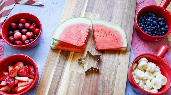 patriotic fruit salad, make watermelon stars using a star shaped cookie cutter