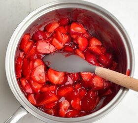 no bake strawberry pie with jello, strawberry mixture in saucepan