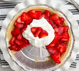 no bake strawberry pie with jello, strawberry jello pie in white pie plate with whipped cream