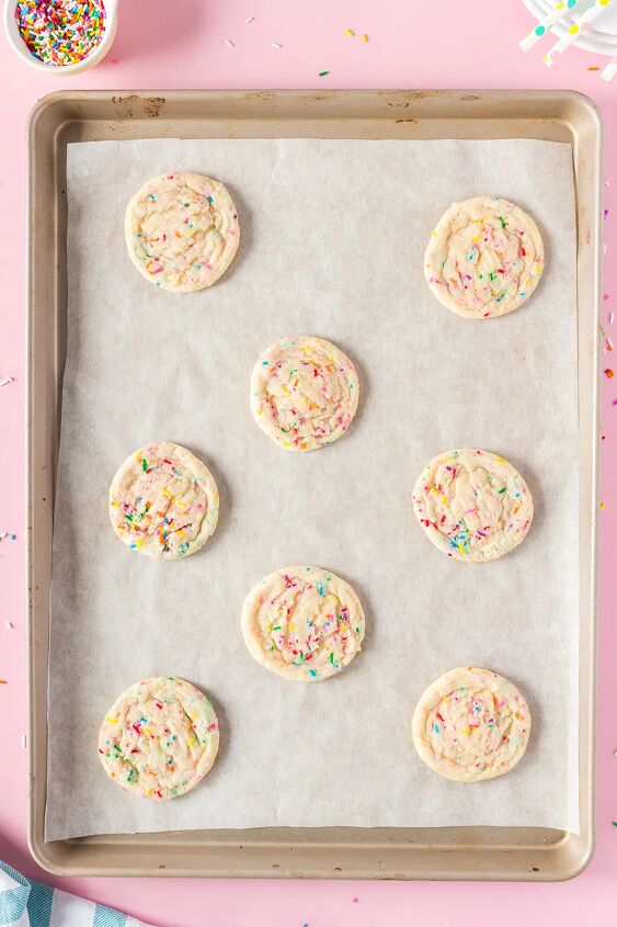 soft and chewy funfetti cookies recipe, Baked confetti cookies on a baking sheet