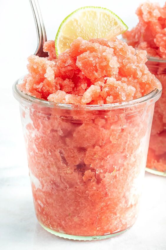 watermelon lime granita, Clearn cup full of watermelon granita topped with a lime slice