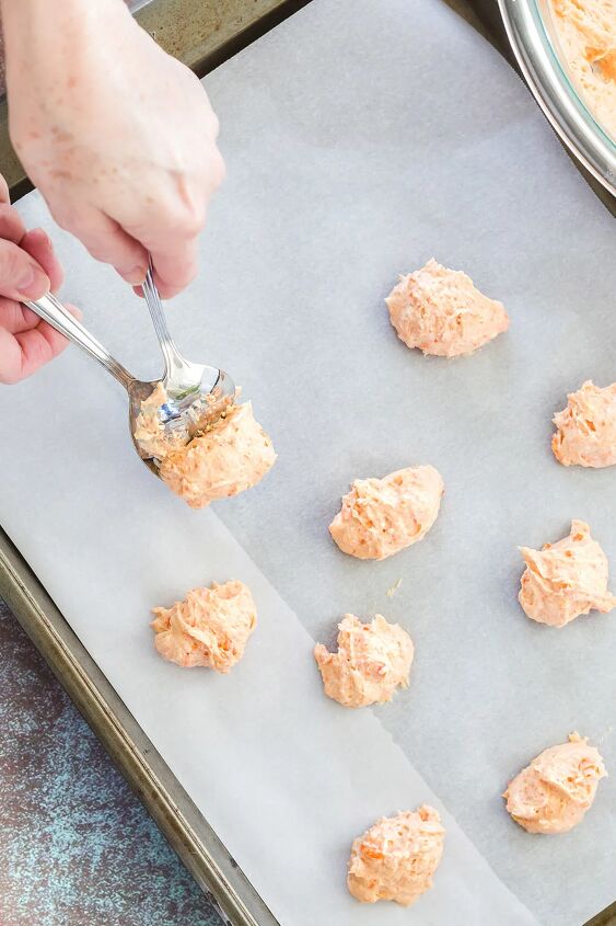 unique carrot cookies with orange juice glaze, Adding cookie batter to a prepared baking sheet