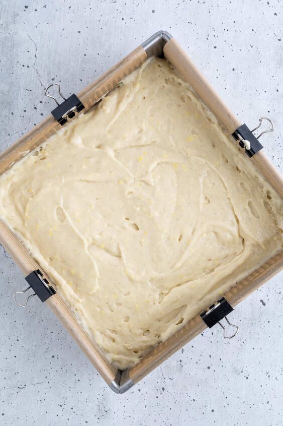 lemon curd cake, Transfer the cake batter to the prepared cake pan