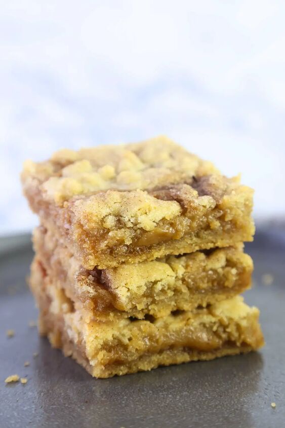 the best salted caramel snickerdoodle bars