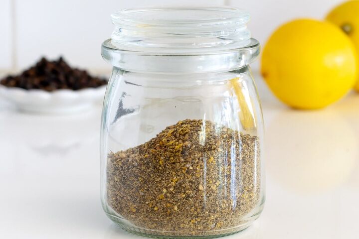 lemon pepper seasoning recipe, lemon pepper seasoning in jar