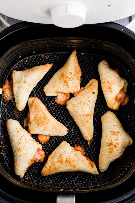 air fryer pizza pockets diy pizza rolls, Cooked pizza rolls in an air fryer