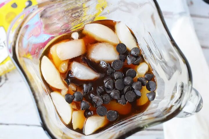 Homemade Java Chip Frappuccino Recipe | Foodtalk