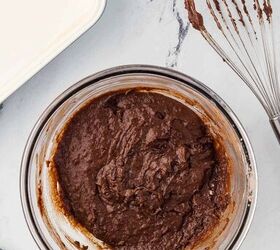 chocolate fudge cake, Mix the cake batter