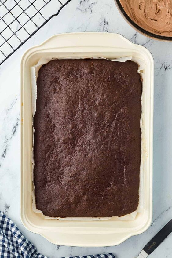 chocolate fudge cake, The baked cake