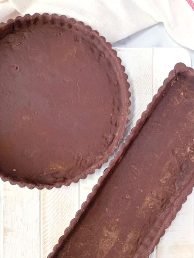 chocolate fudge cake, A shortbread tart made with chocolate