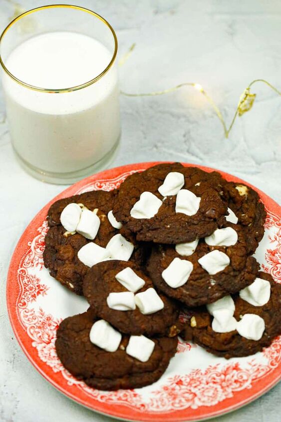 chocolate marshmallow cookies, The best Smores Cookies around and perfect for Christmas