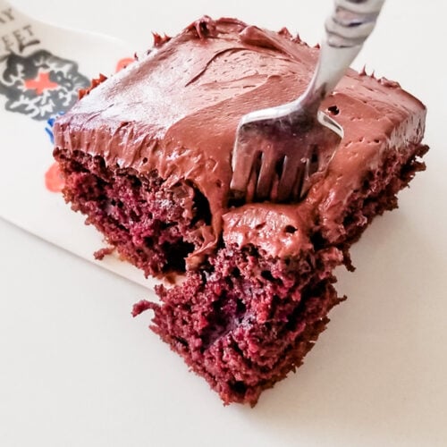 blueberry frozen yogurt bars, Rich creamy melt in your mouth delicious there are two surprise ingredients that make this the BEST chocolate cake recipe ever