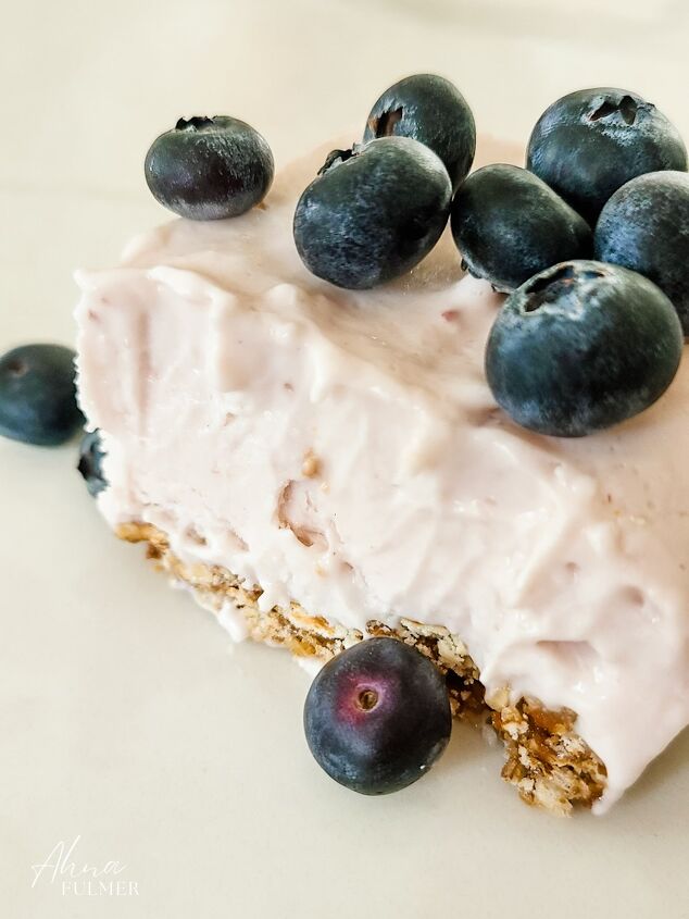 blueberry frozen yogurt bars, Enjoy this sweet salty easy recipe for frozen yogurt bars with fresh blueberries Greek yogurt and a delicious pretzel crust