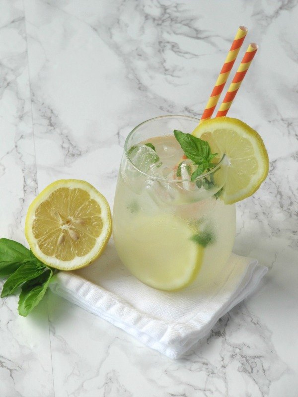 Homemade Basil Lemonade | Foodtalk