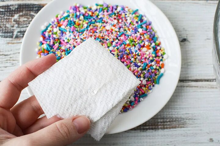 rainbow unicorn slush icy lemonade, Paper towel and plate of sprinkles