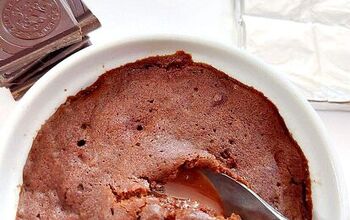 Gooey Chocolate Mug Cake That Chocolate Lovers Need in Their Life