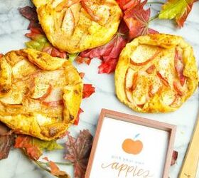 mini apple pies with puff pastry, Delicious mini apple pies baked to perfection