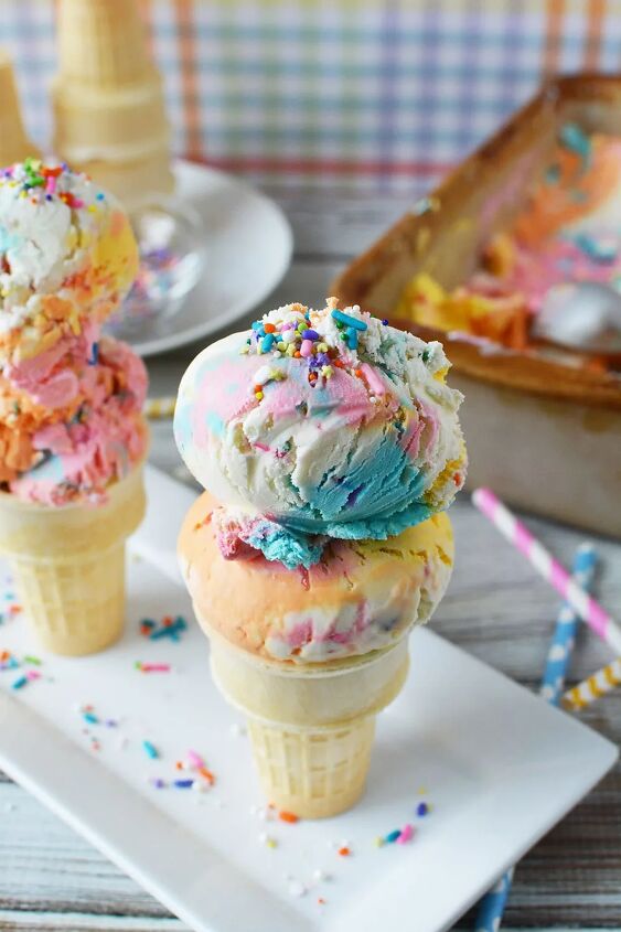 rainbow no churn unicorn ice cream recipe, Colorful ice cream cone with sprinkles