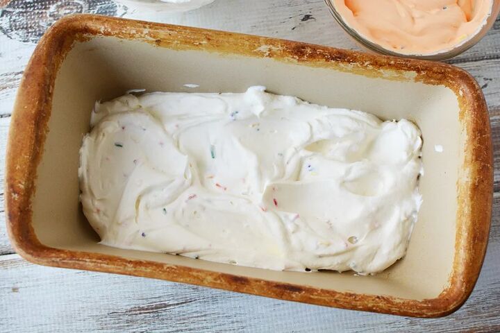 rainbow no churn unicorn ice cream recipe, Layer of white ice cream in a loaf pan