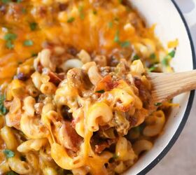 Delicious Ground Beef Chili Mac & Cheese