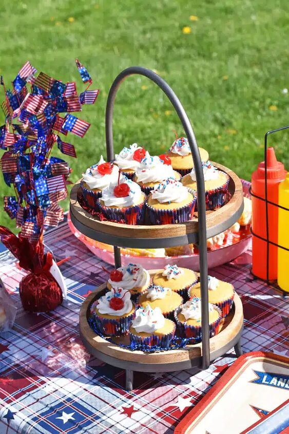 patriotic root beer floats, Rootbeer Cupcakes