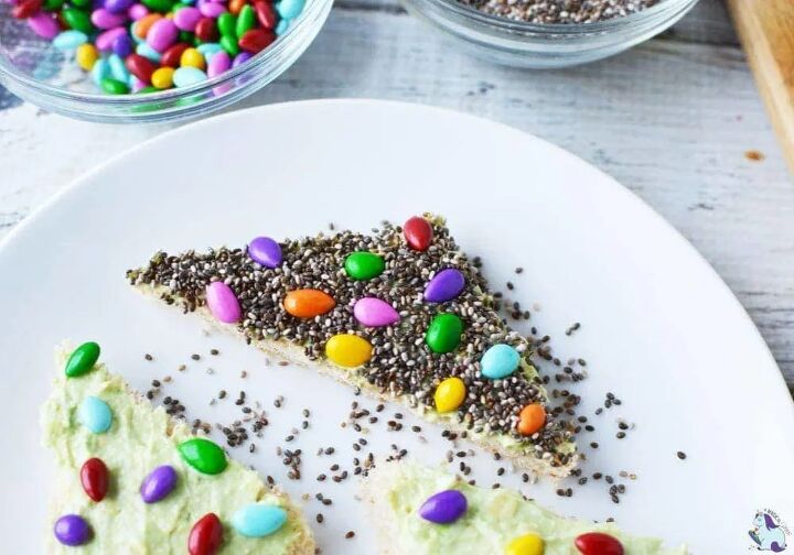 nutritious fairy bread, Triangles of bread with chia seeds and sunflower seeds