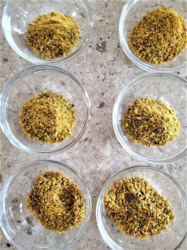 easy no bake chocolate oreo cookie dirt recipe card, pistachio nuts fine crumbs