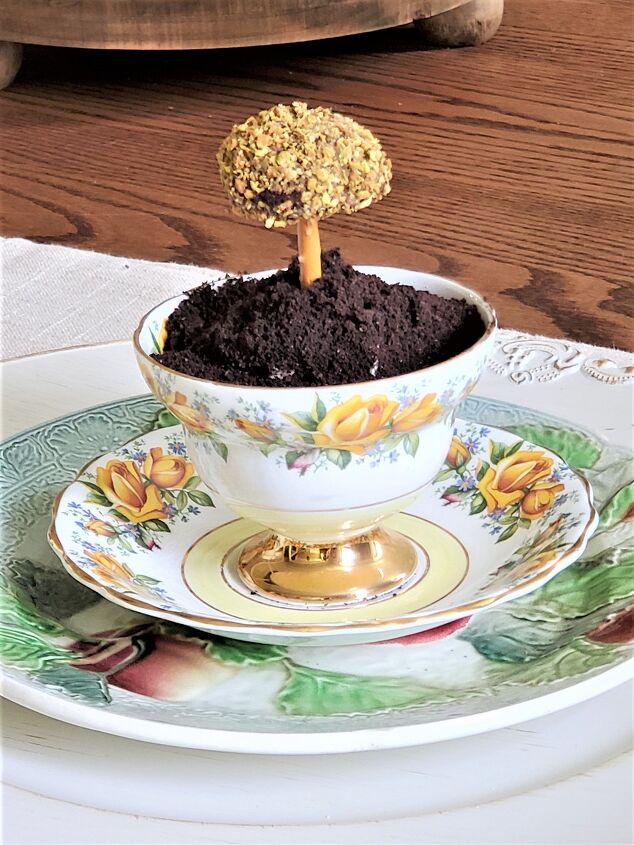 easy no bake chocolate oreo cookie dirt recipe card, yellow teacup