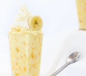 easy mandarin orange dessert with 3 ingredients, pineapple pudding topped with banana and whipped cream