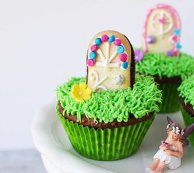 woodland fairy magical door cupcakes, Magical door cupcakes with grass frosting