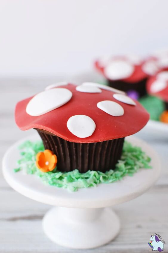 magical toadstool cupcakes, red and white toadstool cupcakes
