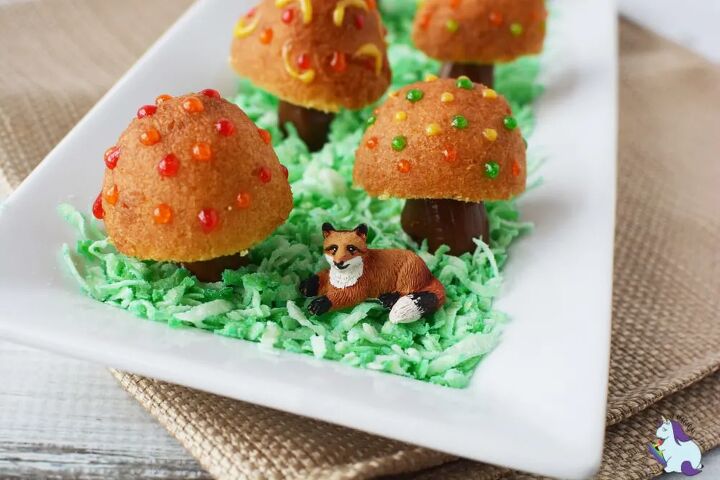 adorable donut fairy toadstool recipe, Fairy toadstools and fox on plate