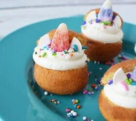 cute and easy unicorn donut holes, Donut hole treats with sprinkles on a blue plate