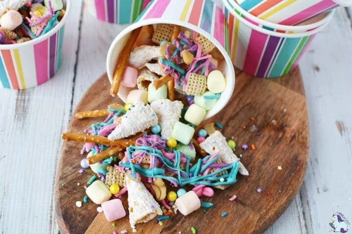unicorn party snack mix, Whimsical snack mix for themed party