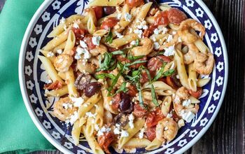 Shrimp Pasta With Tomatoes, Feta, and Olives
