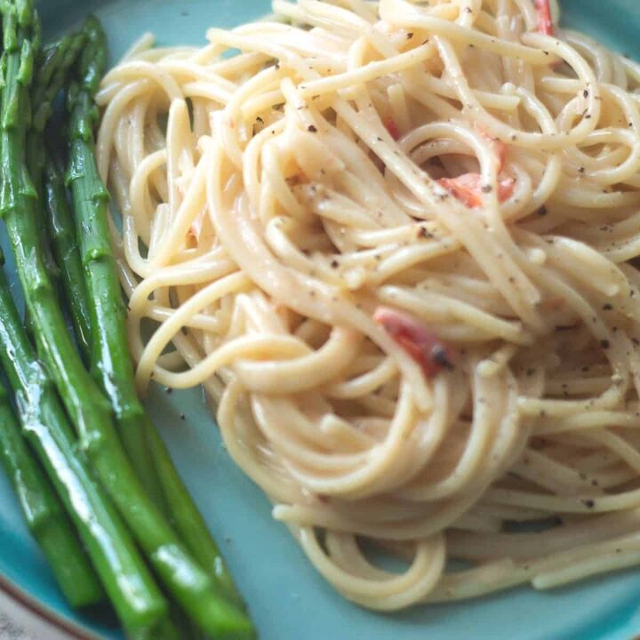 delicious and creamy 10 minute vegan spaghetti carbonara keto option, Spaghetti Carbonara with asparagus