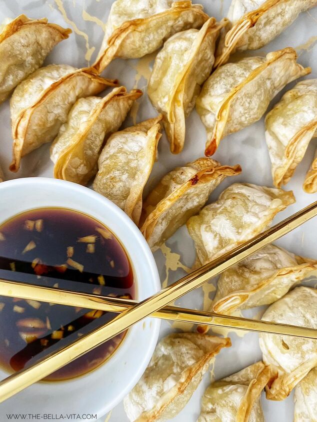 air fryer potstickers dumplings frozen or homemade, air fryer potstickers serve with soy sauce