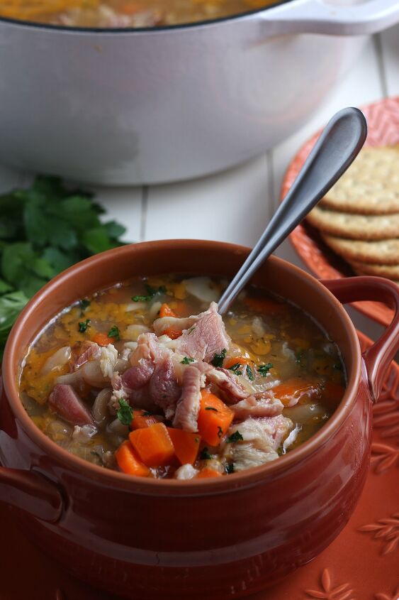 dutch oven ham and bean soup