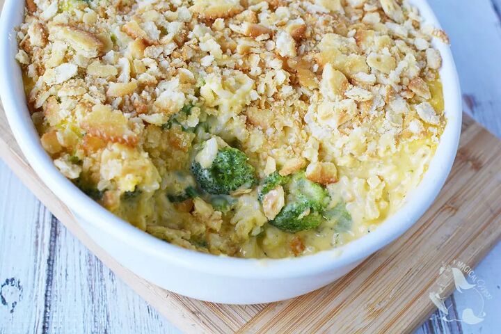 family favorite cheesy broccoli rice casserole, Cheesy rice casserole topped with crackers