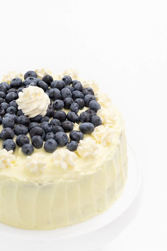 easy blueberry cake with whipped lemon frosting, Lemon frosted cake with fresh blueberries on top