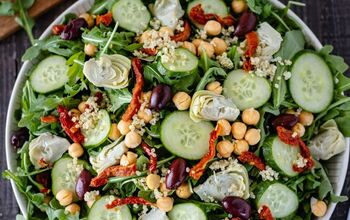 Mediterranean Quinoa Salad (w/ Lemon-Herb Vinaigrette)