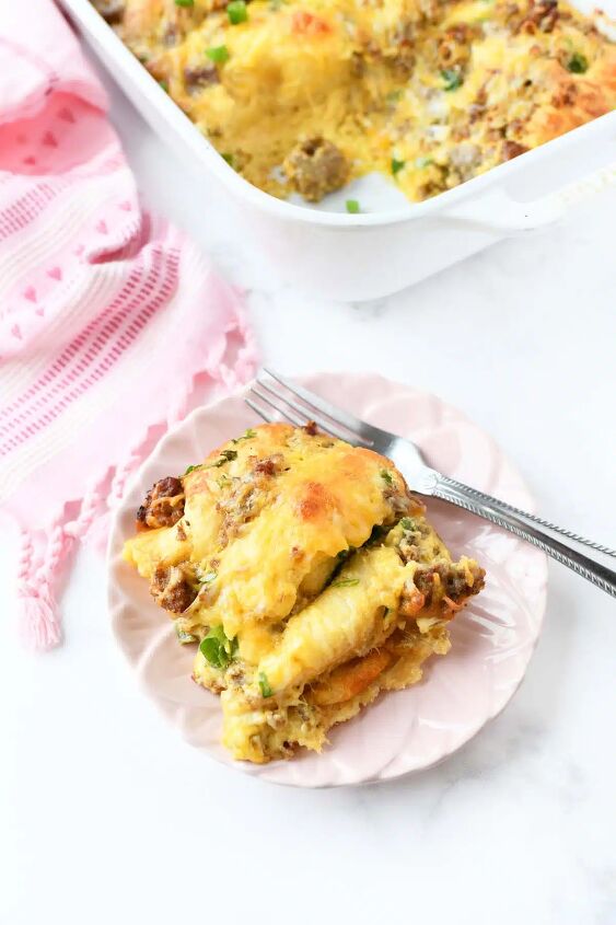 sausage cheese crescent roll breakfast casserole, A slice of sausage breakfast casserole