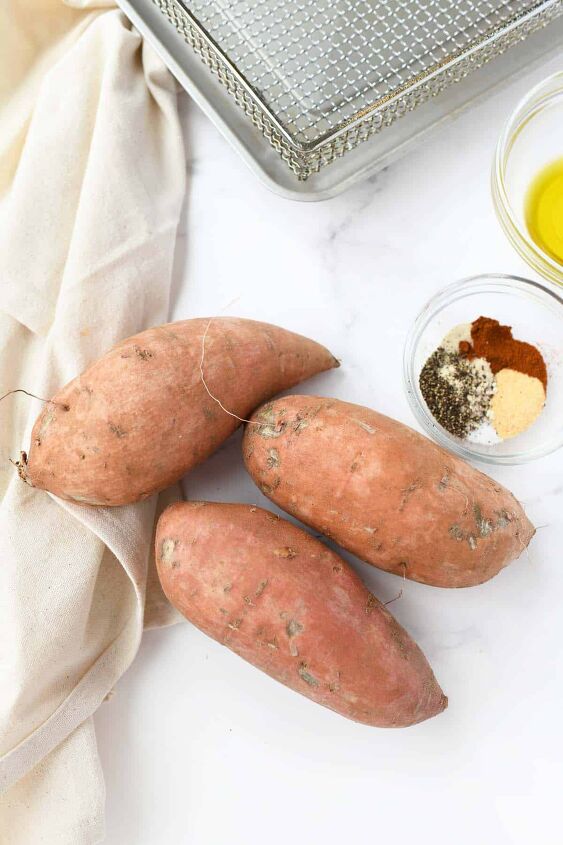 crispy air fryer sweet potato fries, large sweet potatoes with spices