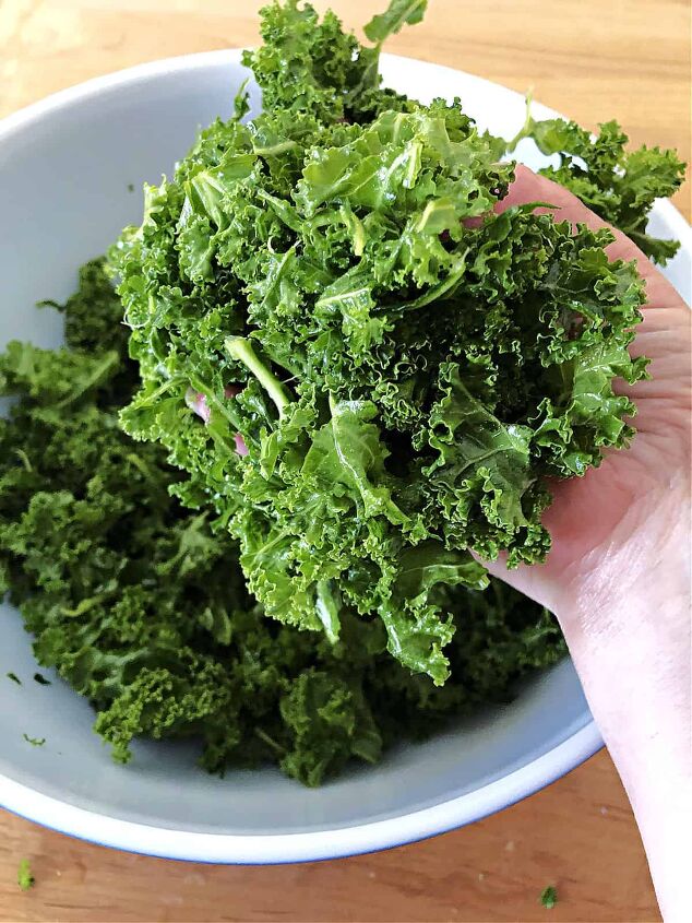massaged kale, handful of massaged kale