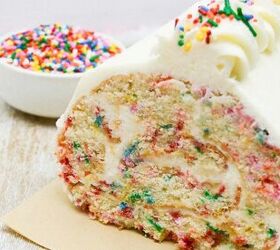 How to Make The Best Vanilla Funfetti Cake Roll Recipe