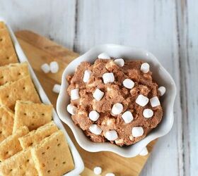 chocolatey s more eggless cookie dough recipe, Chocolate cookie dough with marshmallows next to graham crackers